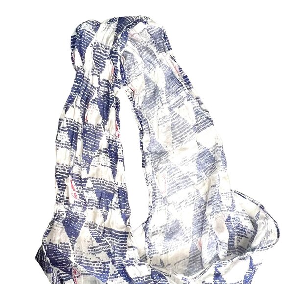 Free People Boho-Style Blue & White Linen Tote Bag w/ Geometric Triangle Print - Picture 5 of 10